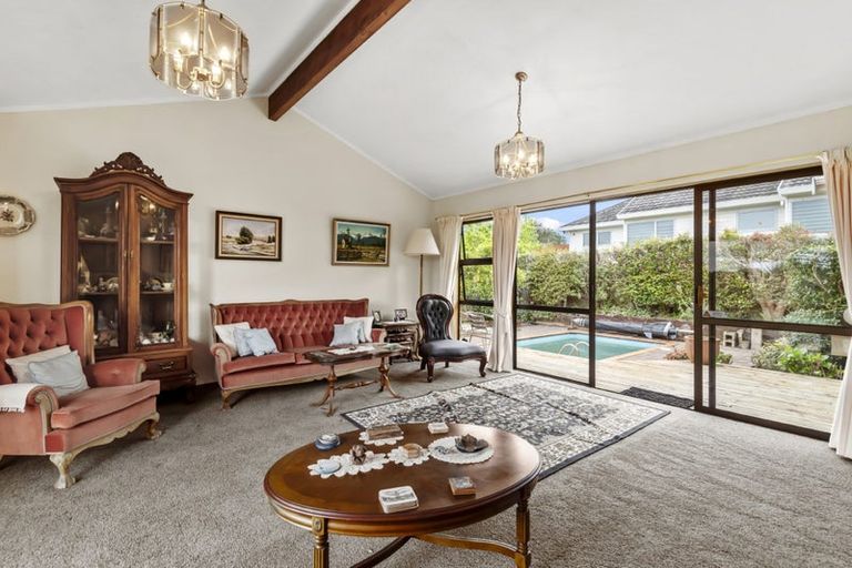 Photo of property in 31 Bellbird Rise, Murrays Bay, Auckland, 0630