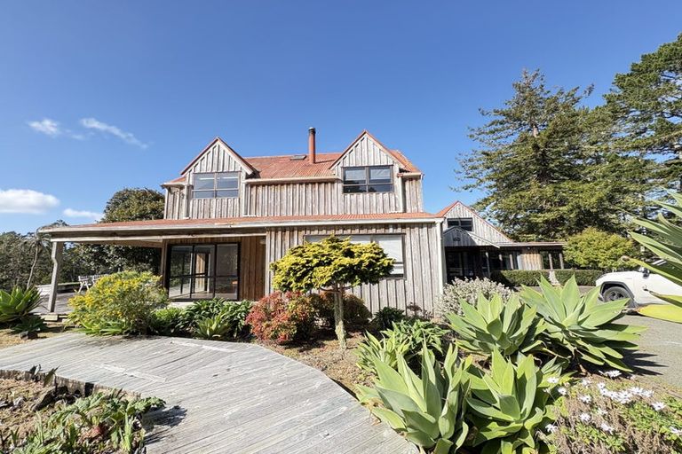 Photo of property in 123 Pomona Road, Kumeu, 0891
