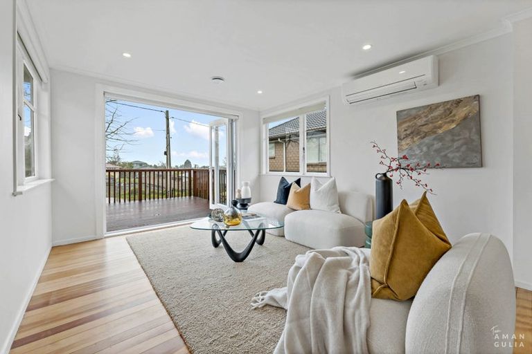 Photo of property in 45 Lynwood Road, New Lynn, Auckland, 0600