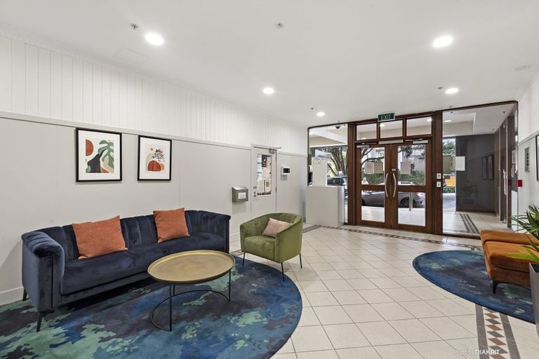 Photo of property in Atrium Towers, 2b/154 The Terrace, Wellington Central, Wellington, 6011