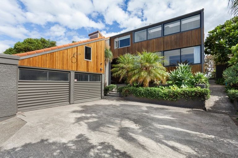 Photo of property in 118 Oceanbeach Road, Mount Maunganui, 3116