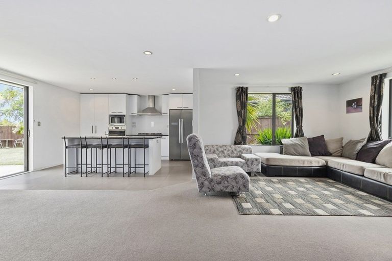 Photo of property in 10 Barwick Place, Huntington, Hamilton, 3210