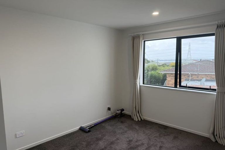 Photo of property in 49b Vera Road, Te Atatu South, Auckland, 0610