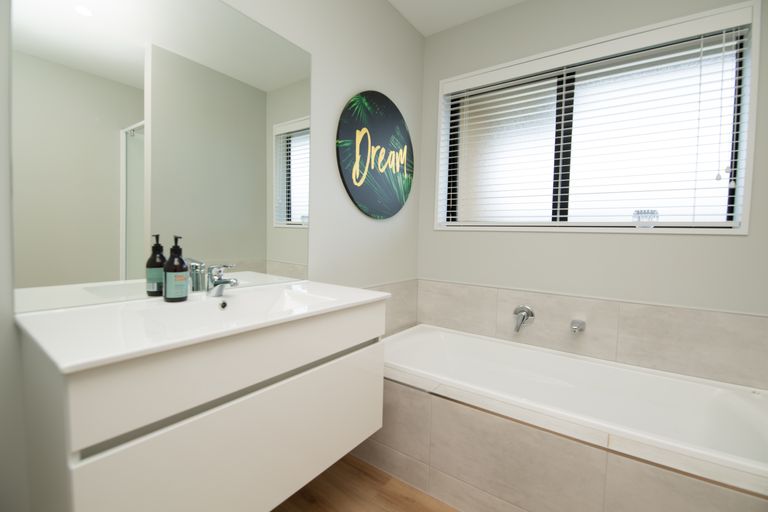 Photo of property in 26 Glenfinnan Place, West Melton, 7618