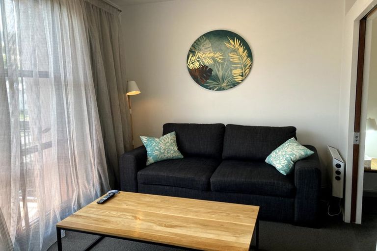 Photo of property in Atrium Towers, 4n/154 The Terrace, Wellington Central, Wellington, 6011