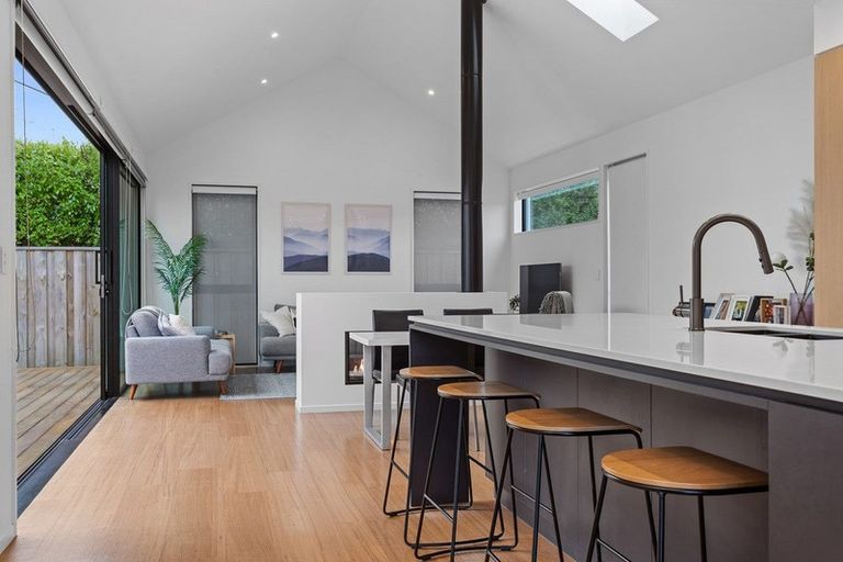 Photo of property in 1 Bunz Road, Halswell, Christchurch, 8025