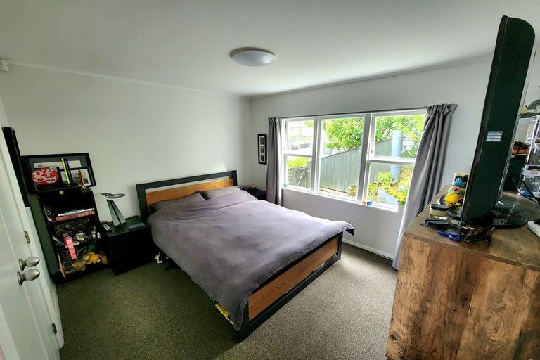 Photo of property in 70 Lord Street, Stokes Valley, Lower Hutt, 5019