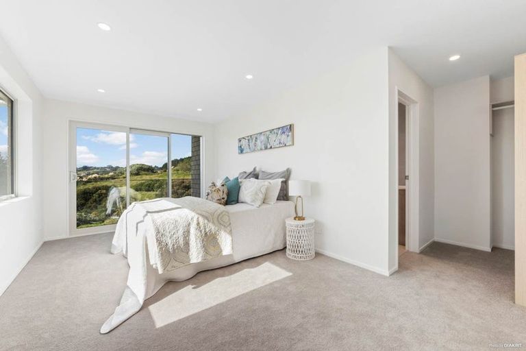 Photo of property in 62 Elevation Street, Flat Bush, Auckland, 2019