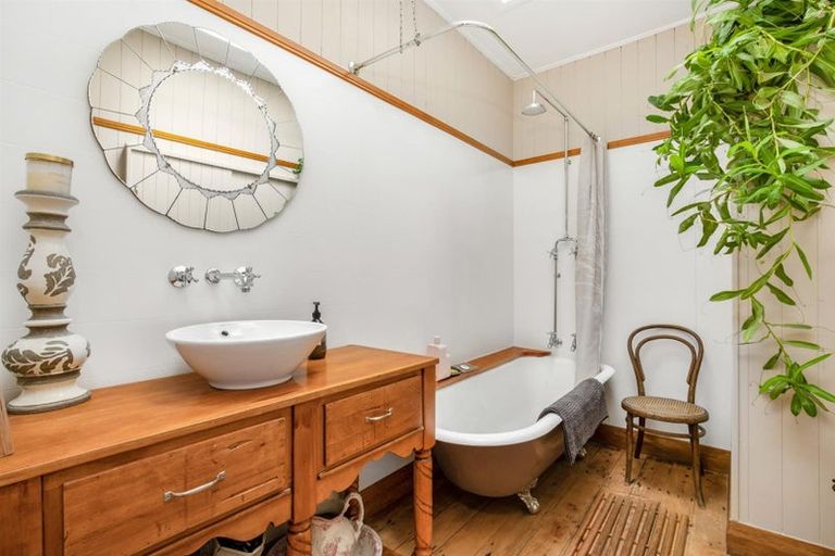 Photo of property in 55 Monument Road, Clevedon, Papakura, 2582