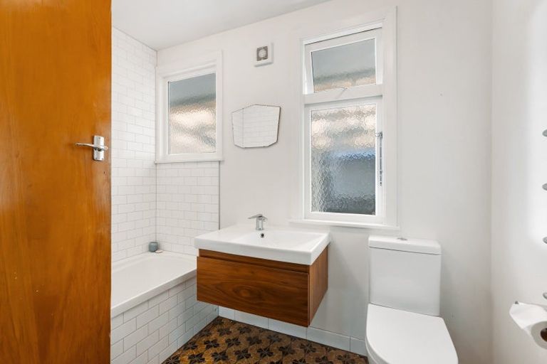 Photo of property in 30 Donegal Street, Cromwell, 9310