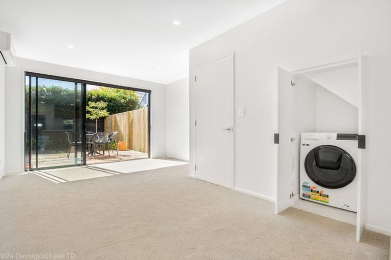 Photo of property in 9/24 Devonport Lane, St Albans, Christchurch, 8014