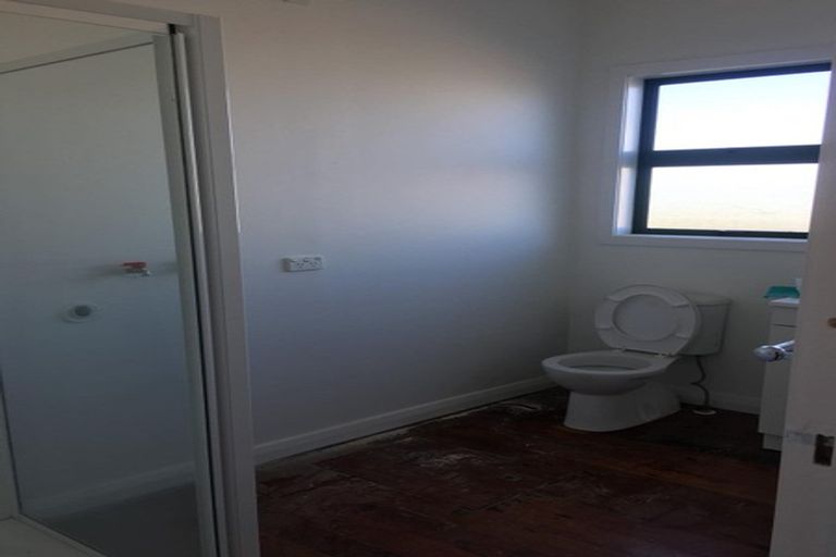 Photo of property in 10 Onewa Road, Northcote Point, Auckland, 0627