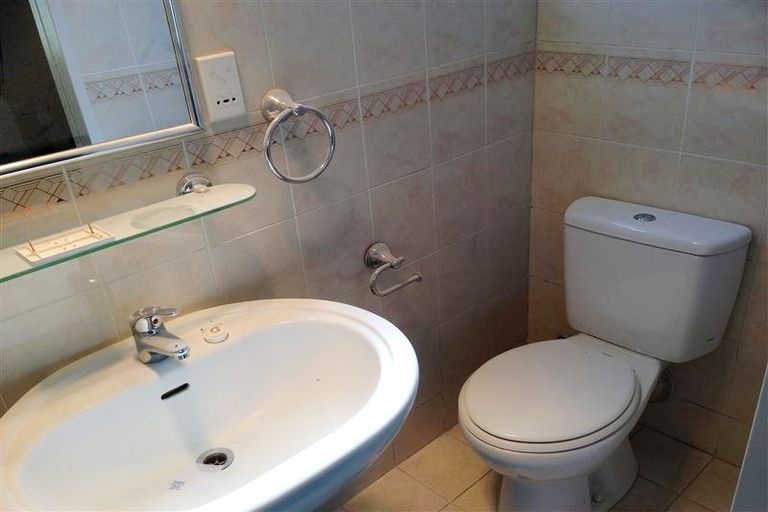 Photo of property in 29a Martin Road, Manurewa, Auckland, 2102