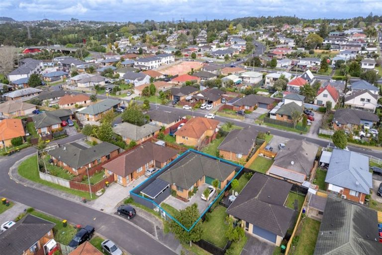 Photo of property in 5 Gerona Crescent, Hillpark, Auckland, 2102