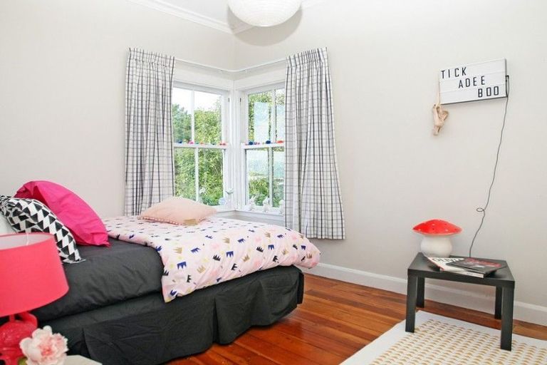 Photo of property in 11 Mortimer Terrace, Aro Valley, Wellington, 6021