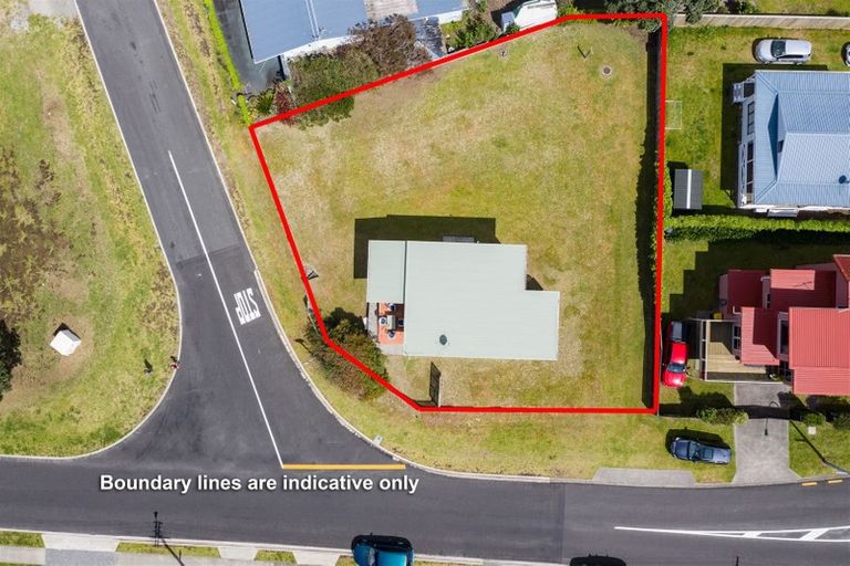 Photo of property in 203 Winifred Avenue, Whangamata, 3620