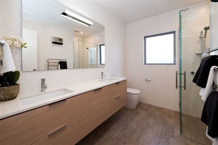 Photo of property in 24b Mansfield Avenue, St Albans, Christchurch, 8014