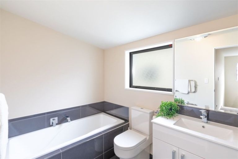 Photo of property in 12 Broadbent Street, Riccarton, Christchurch, 8041