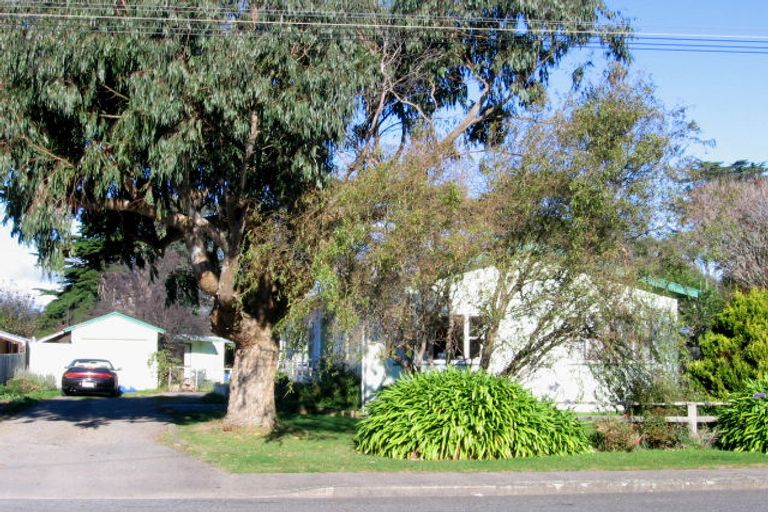 Photo of property in 8 Bell Street, Otaki, 5512