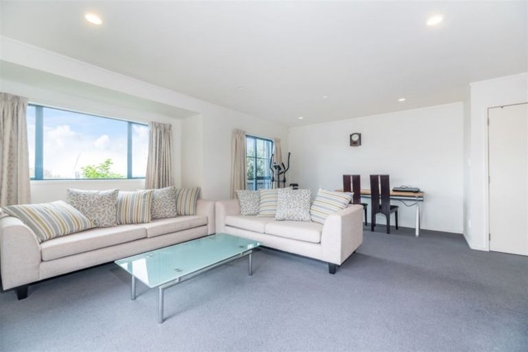 Photo of property in 12/485 Don Buck Road, Massey, Auckland, 0614
