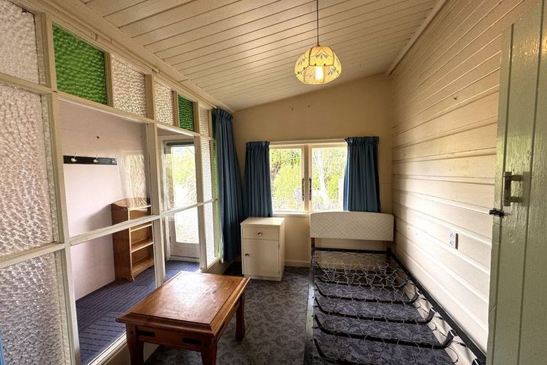 Photo of property in 2262 Papatowai Highway, Maclennan, Owaka, 9586