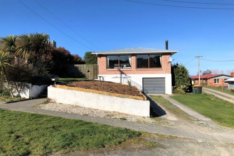Photo of property in 11 Stevenson Street, Balclutha, 9230