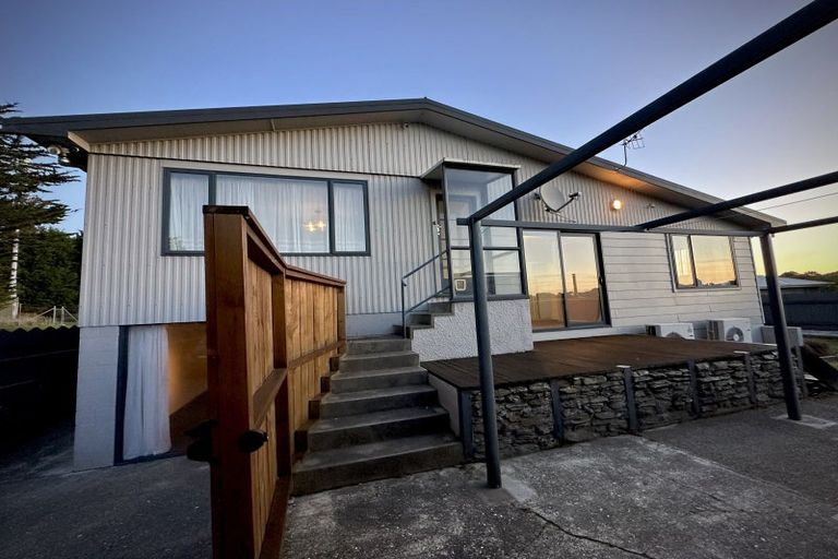 Photo of property in 77 Nichol Street, Heidelberg, Invercargill, 9812