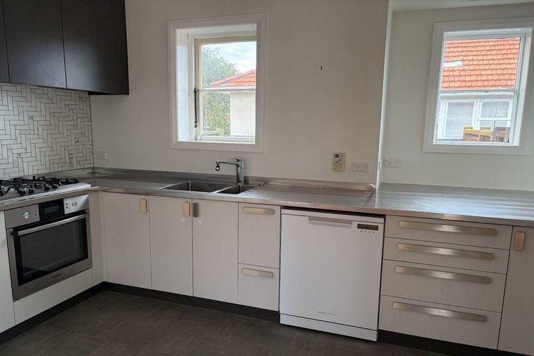 Photo of property in 29 Bedford Road, Marewa, Napier, 4110