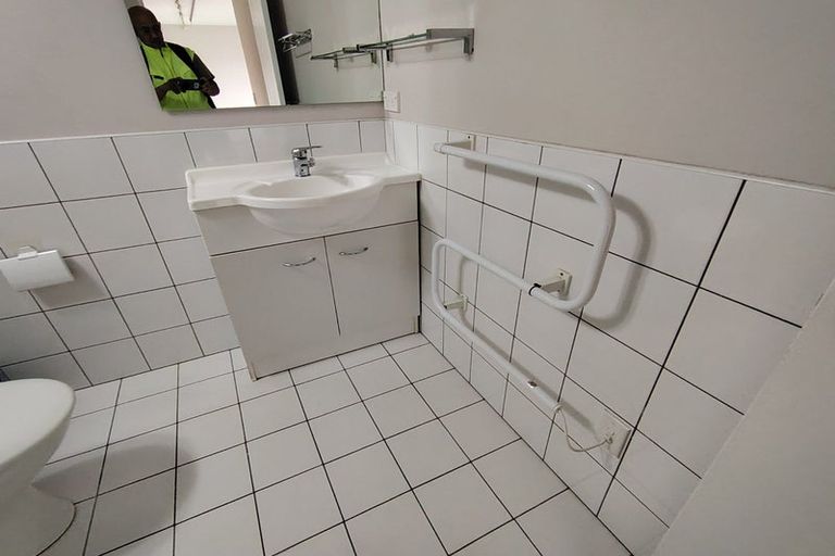 Photo of property in Rostrevor House, 4/130b Vivian Street, Te Aro, Wellington, 6011