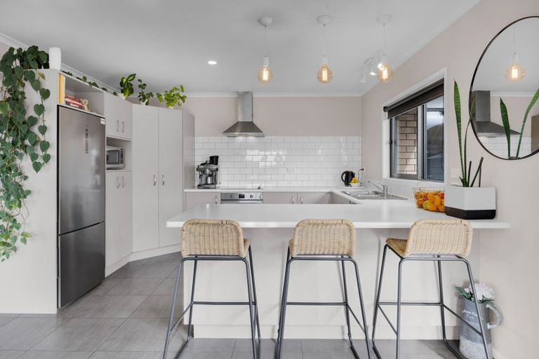 Photo of property in 4 James Drive, Bell Block, New Plymouth, 4312