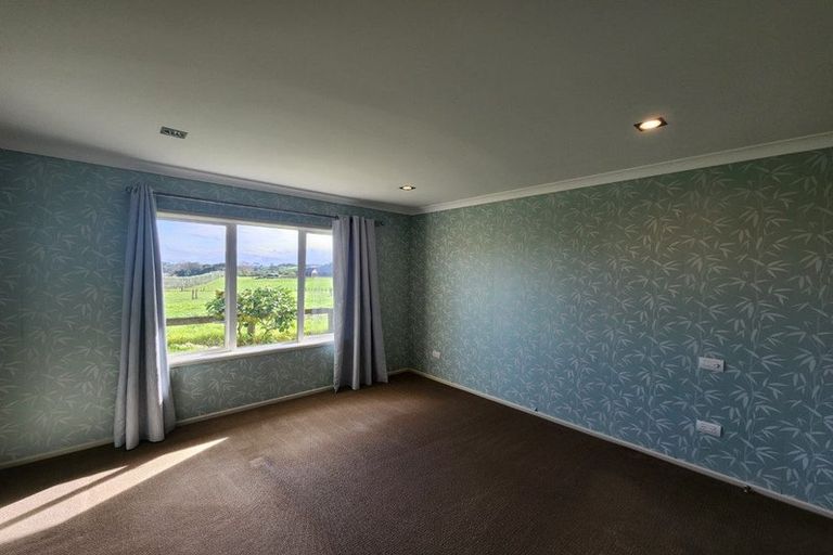 Photo of property in 84 Kidd Road, Waiuku, 2682