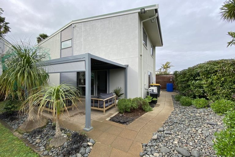 Photo of property in 78 Gunner Drive, Te Atatu Peninsula, Auckland, 0610