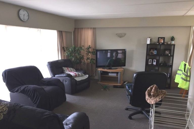 Photo of property in 17 Dagenham Street, Manurewa, Auckland, 2102
