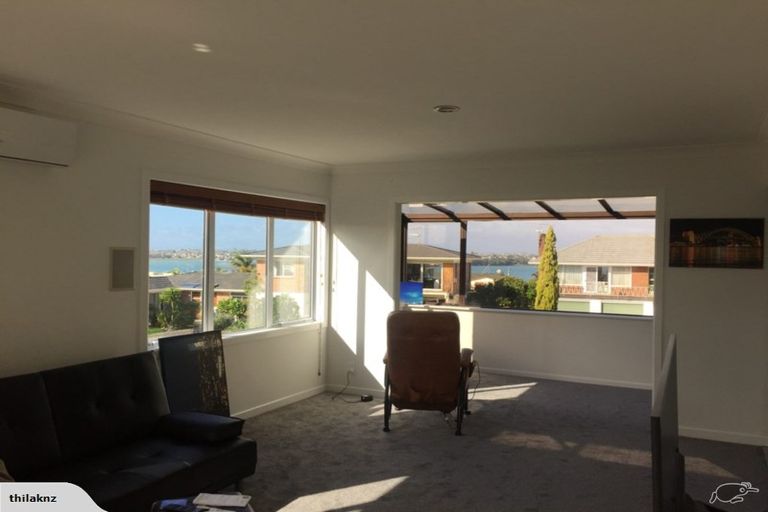 Photo of property in 20 Mcbreen Avenue, Northcote, Auckland, 0627