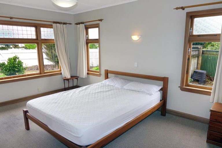 Photo of property in 2 Logan Avenue, Marewa, Napier, 4110