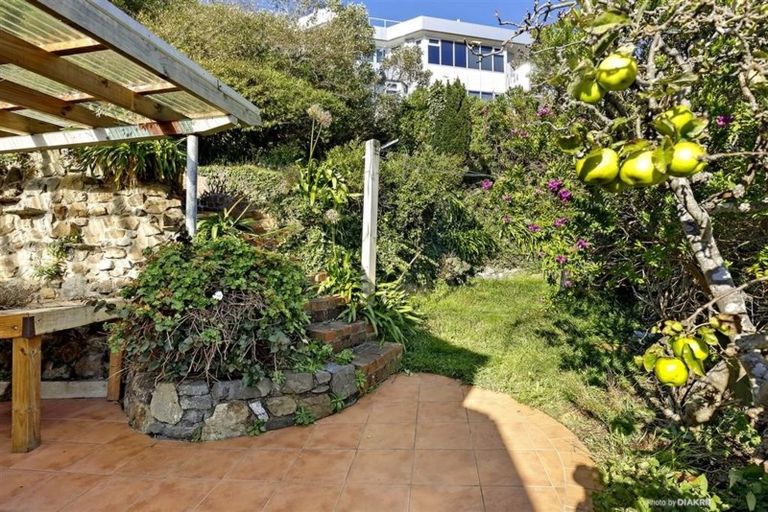 Photo of property in 22 Lindum Terrace, Roseneath, Wellington, 6011