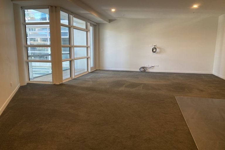 Photo of property in Pinnacle Apartments, E604/160 Victoria Street, Te Aro, Wellington, 6011