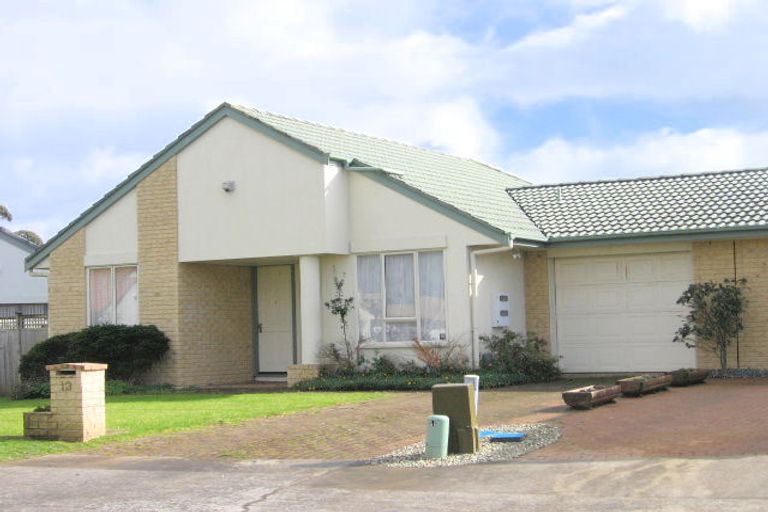 Photo of property in 13 Fernbrook Close, Burswood, Auckland, 2013