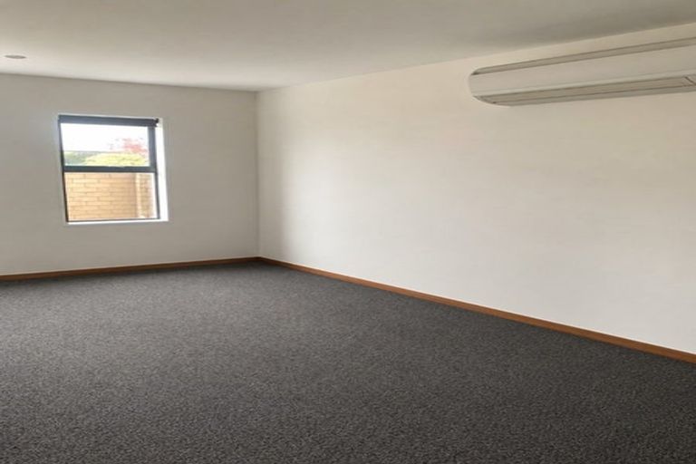 Photo of property in 16 George Street, Riccarton, Christchurch, 8041