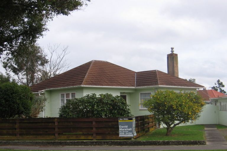 Photo of property in 8 Mansford Place, West End, Palmerston North, 4412