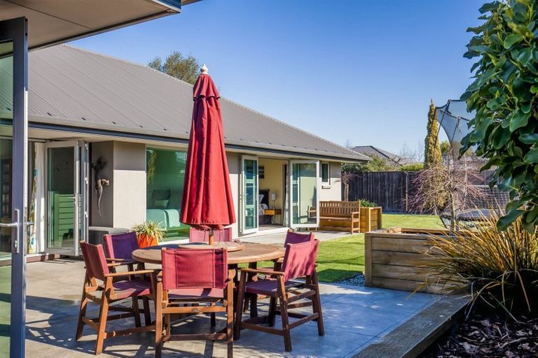 Photo of property in 23 Six Silvers Avenue, Halswell, Christchurch, 8025