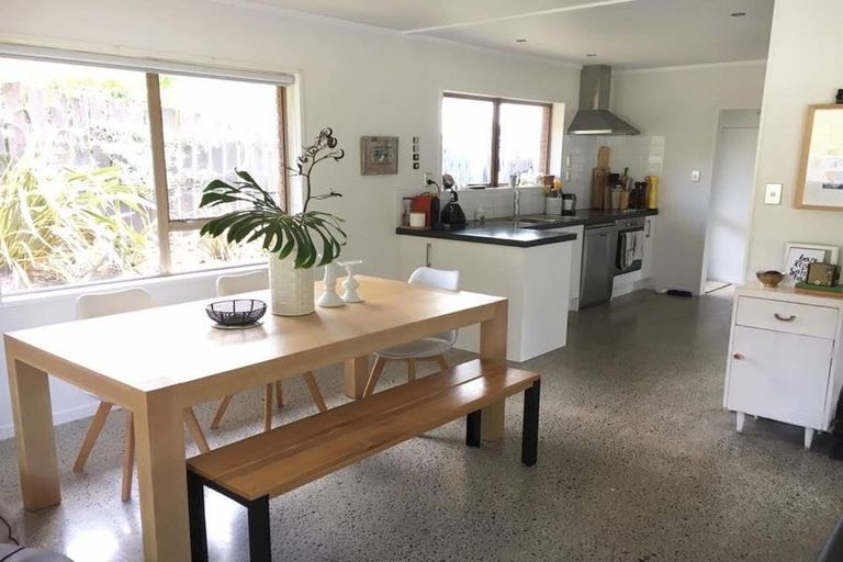 Photo of property in 39b Valley Road, Mount Maunganui, 3116