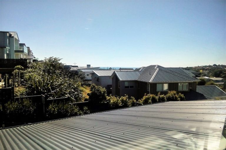 Photo of property in 11 Boardwalk Rise, Long Bay, Auckland, 0630