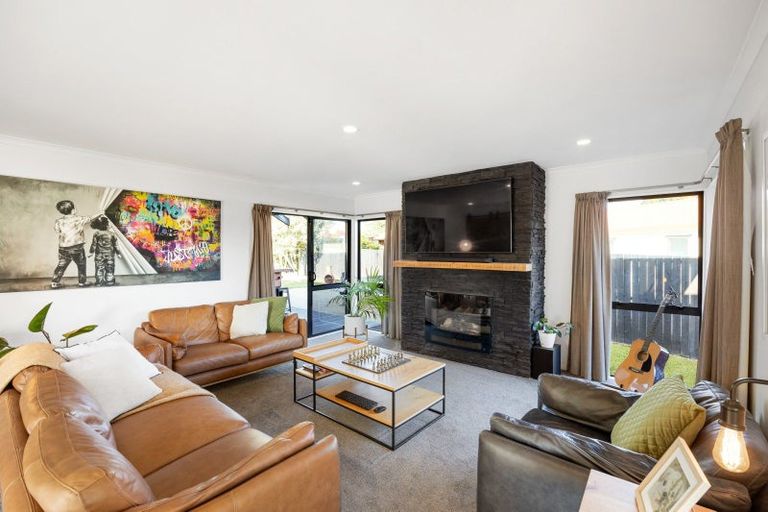 Photo of property in 61 Diomede Glade, Flagstaff, Hamilton, 3210