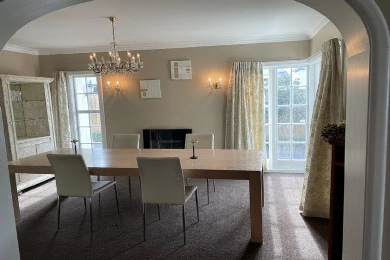 Photo of property in 55 Straven Road, Riccarton, Christchurch, 8011