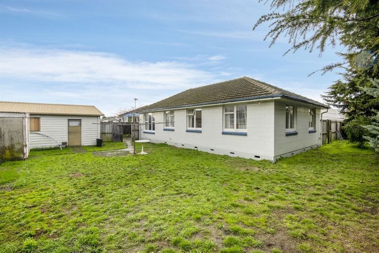 Photo of property in 8 Purbeck Place, Aranui, Christchurch, 8061