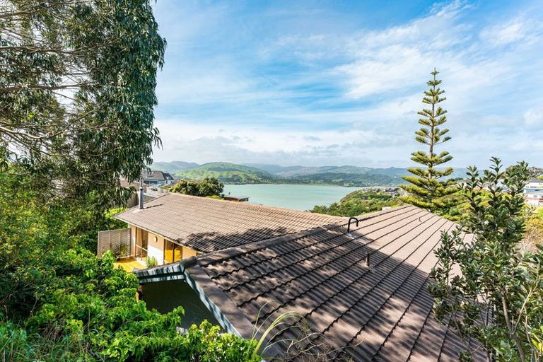 Photo of property in 11 The Anchorage, Whitby, Porirua, 5024