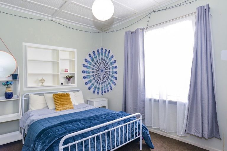 Photo of property in 105 Park Road South, Akina, Hastings, 4122