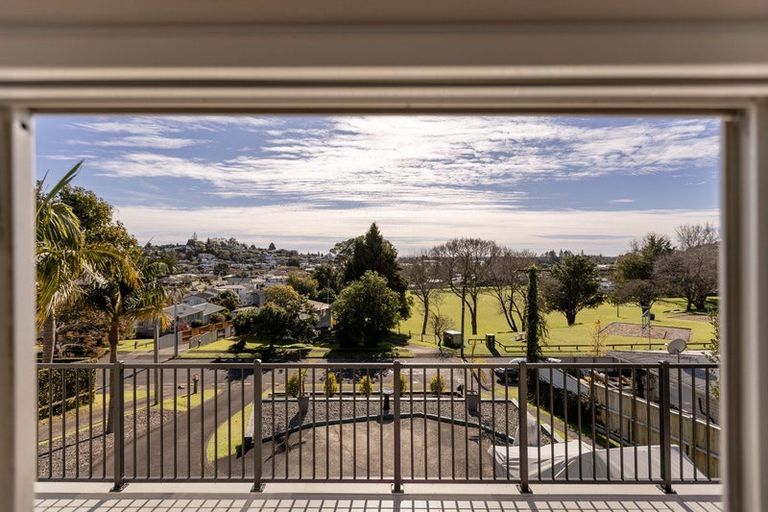 Photo of property in 27 Seymour Place, Bellevue, Tauranga, 3110