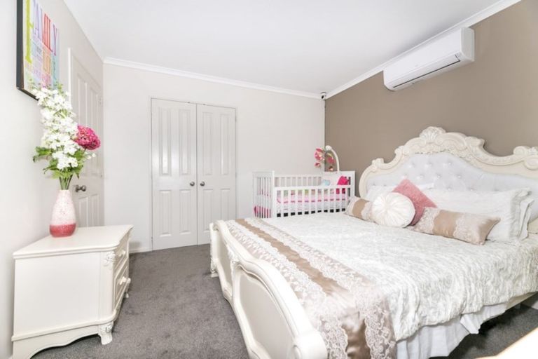 Photo of property in 11 Chayward Place, Mangere, Auckland, 2022